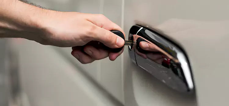 Why Choose Our Auto Locksmith Team in New Smyrna Beach, FL?